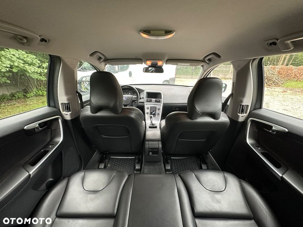Volvo XC 60 D3 Drive-E Momentum - 13