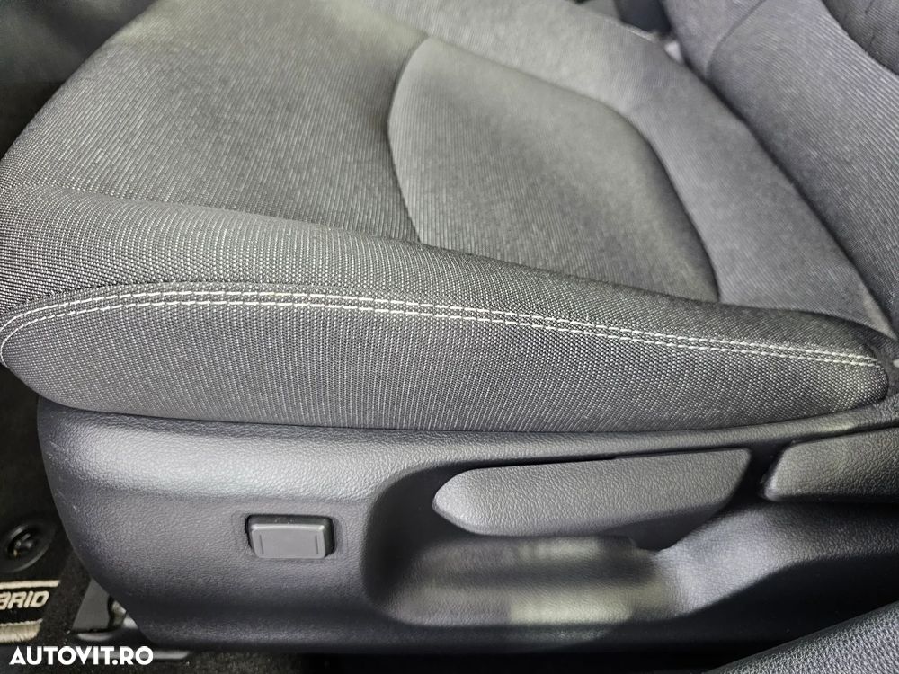 Toyota Corolla Sedan 1.8 HSD Business - 7