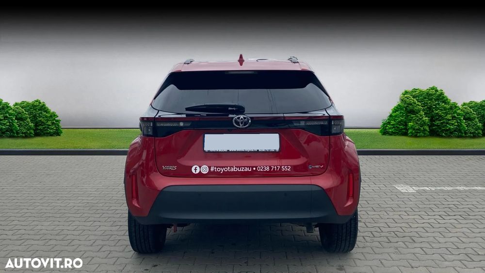 Toyota Yaris Cross 1.5 VVT-i HSD 116 4x2 HEV Dynamic - 4
