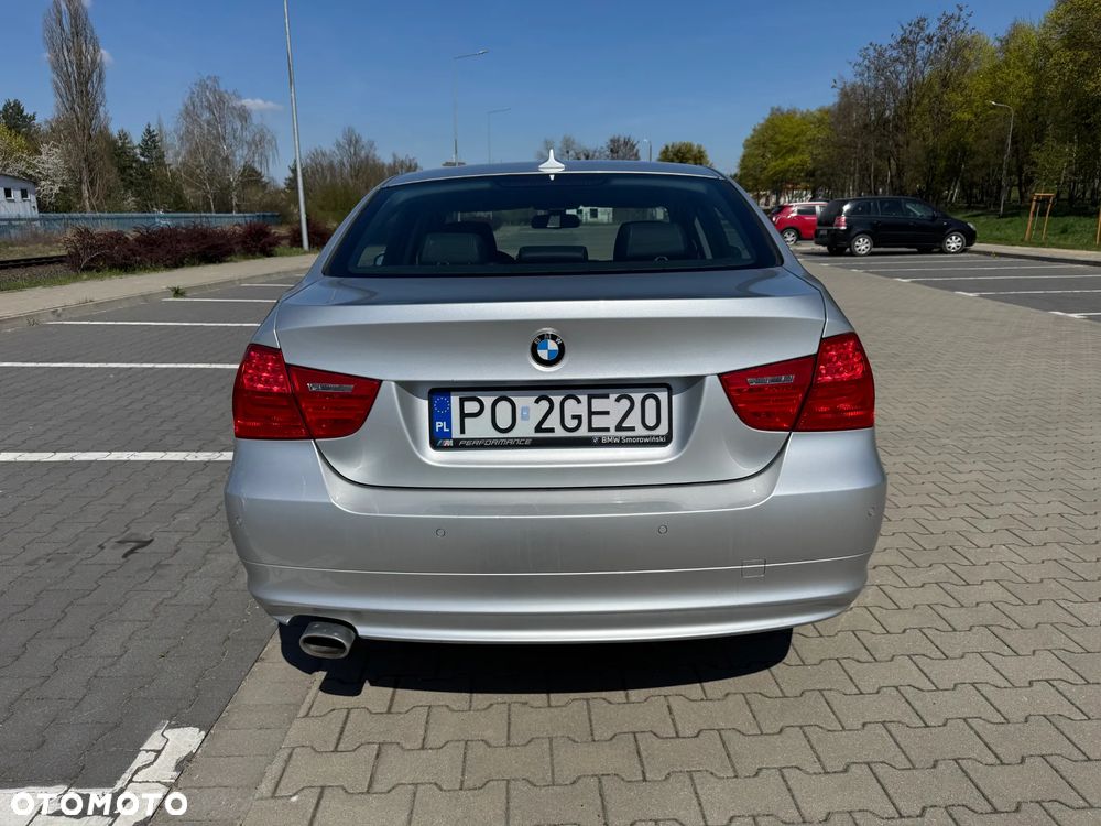 BMW Seria 3 320d DPF - 27