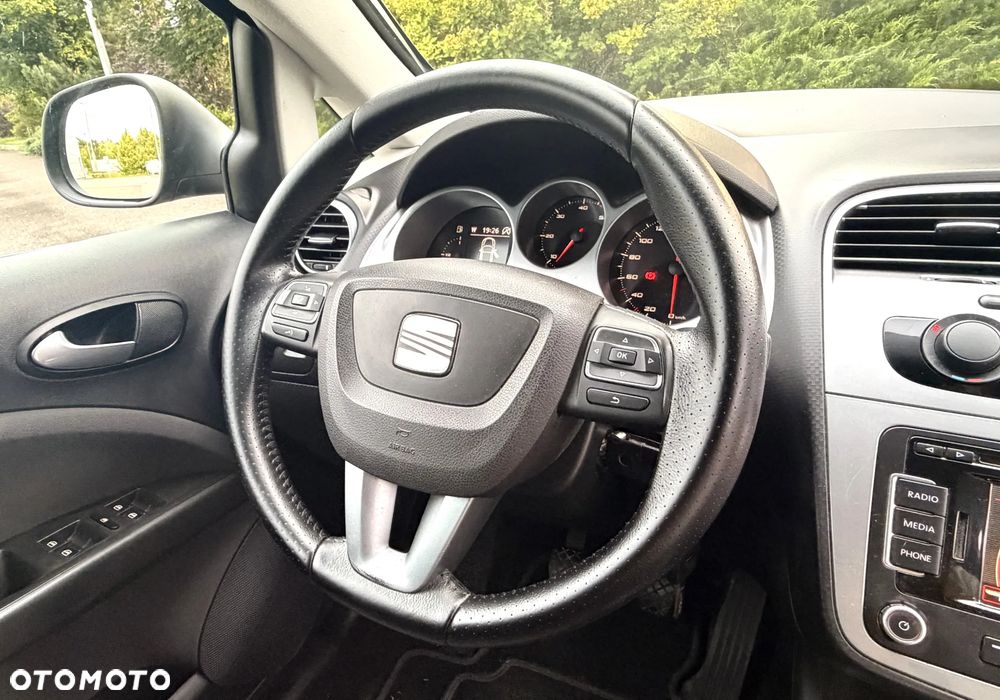 Seat Altea 1.6 TDI DPF CR Reference Copa - 25