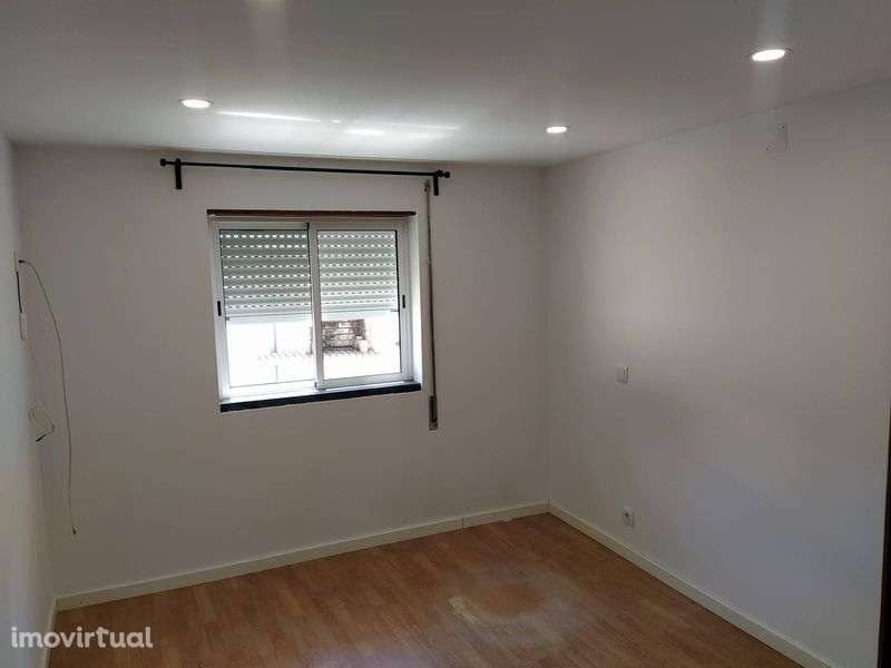 Arrendo T2 parceiros, Leiria - Grande imagem: 4/8