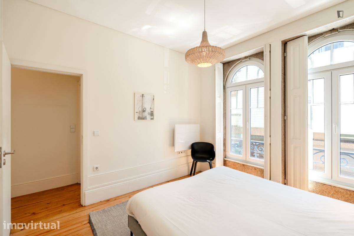 Casa com 3 quartos - localizado em Ramalde Porto - Grande imagem: 5/59