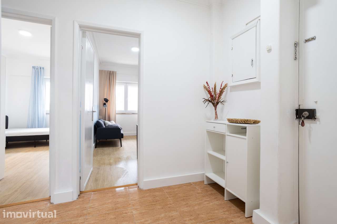 Apartamento no Dafundo com Vista Rio - Mobilado e equipado - Grande imagem: 3/22
