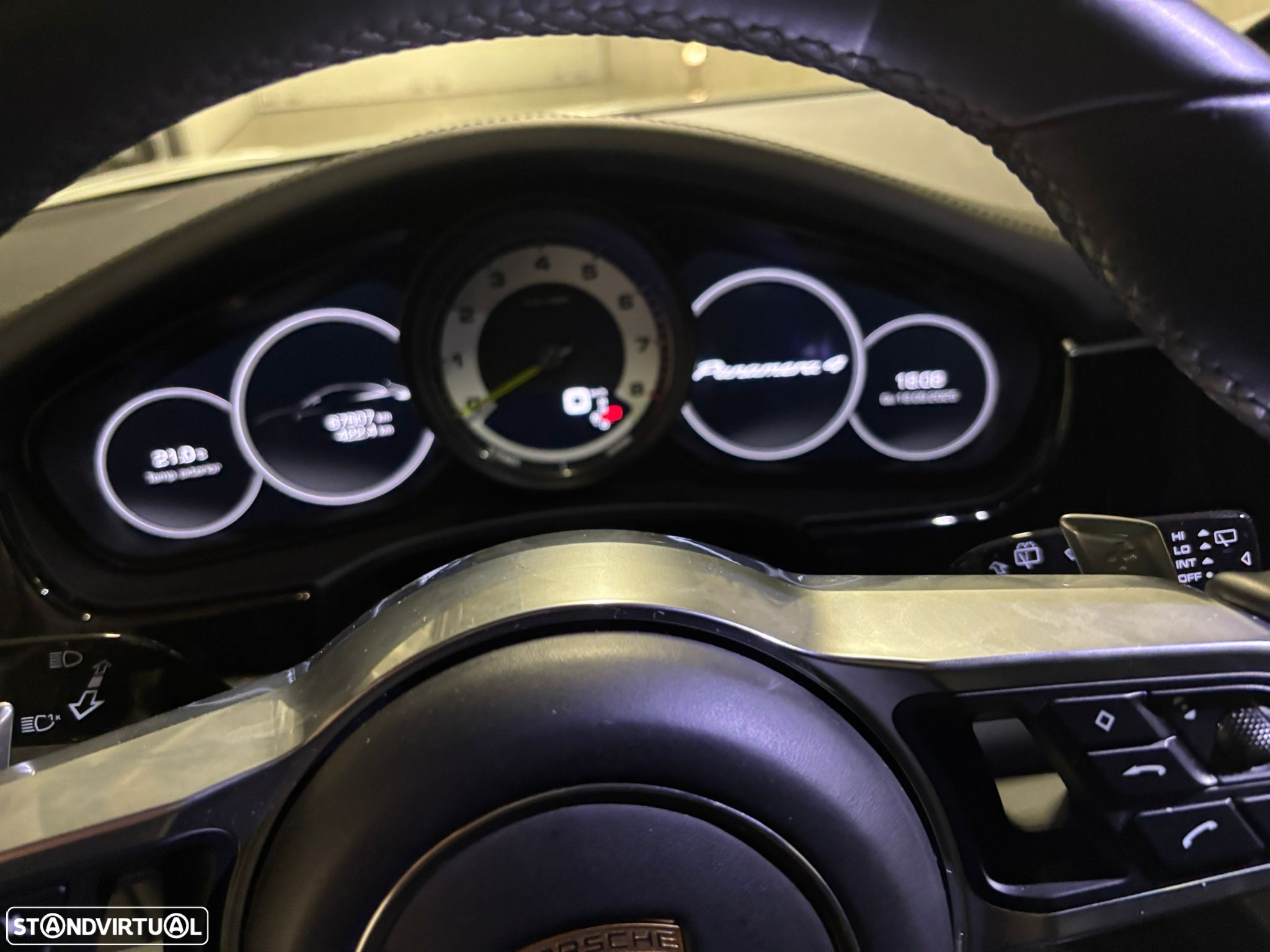 Porsche Panamera Sport Turismo 4 E-Hybrid - 11
