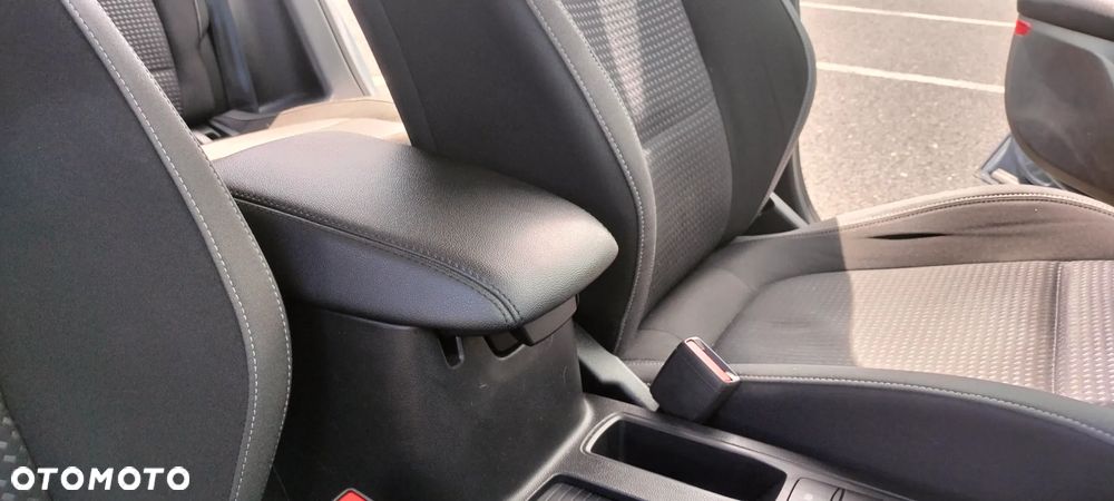 Ford Focus 1.0 EcoBoost Trend - 8