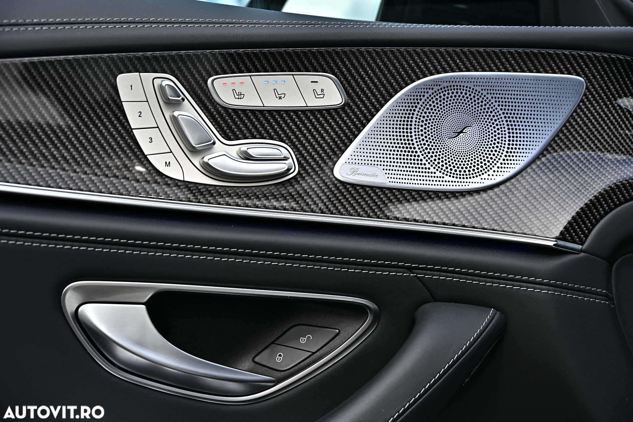 Mercedes-Benz AMG GT 53 4MATIC+ MHEV - 38