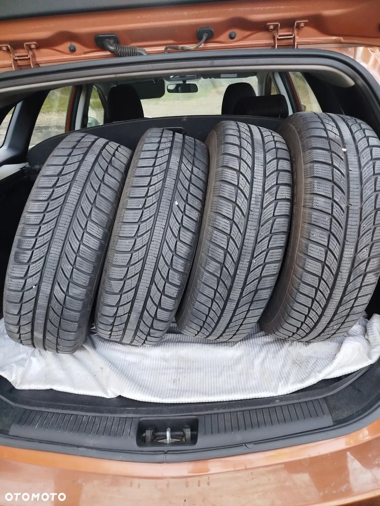 Hyundai i30 1.6 Classic + - 37