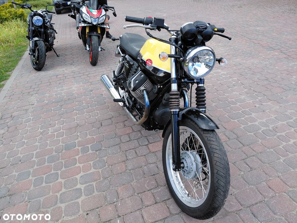 Moto Guzzi V7 - 8