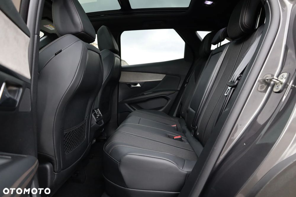 Peugeot 3008 225 e-EAT8 GT - 18