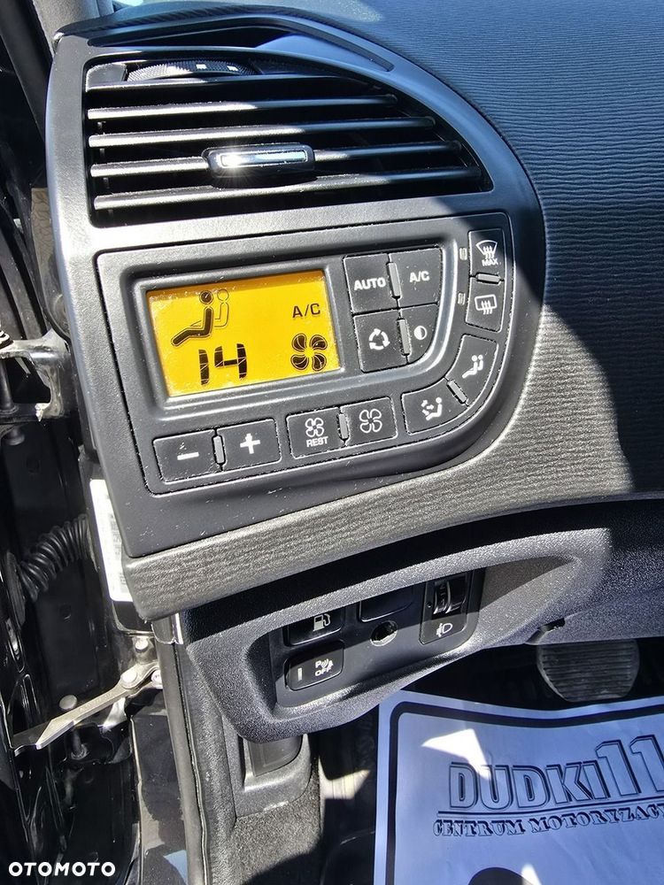 Citroën C4 Grand Picasso - 13