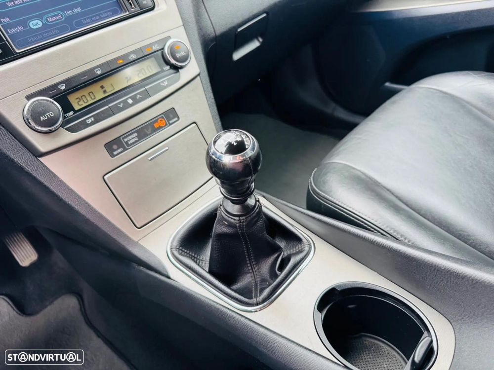 Toyota Avensis SW 2.0 D-4D Sp+EP+GPS - 31