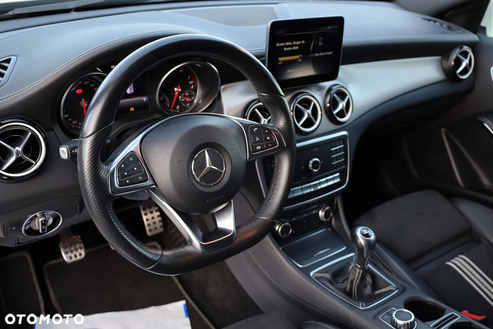 Mercedes-Benz Klasa A 180 (BlueEFFICIENCY) AMG Sport - 26