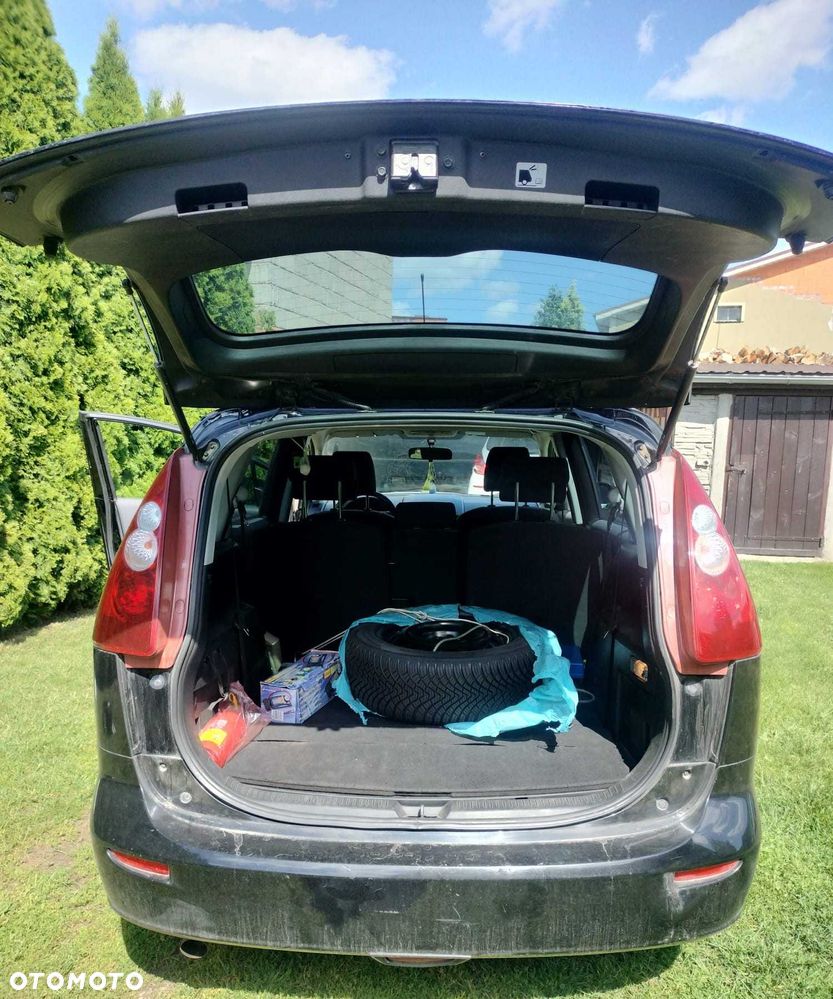 Mazda 5 - 3