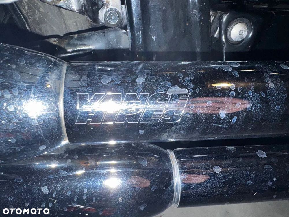 Suzuki Boulevard - 9