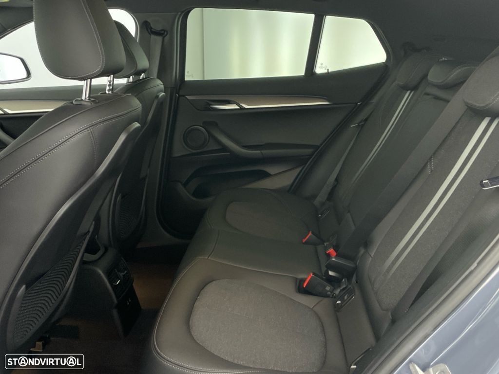 BMW X2 25 e xDrive - 12