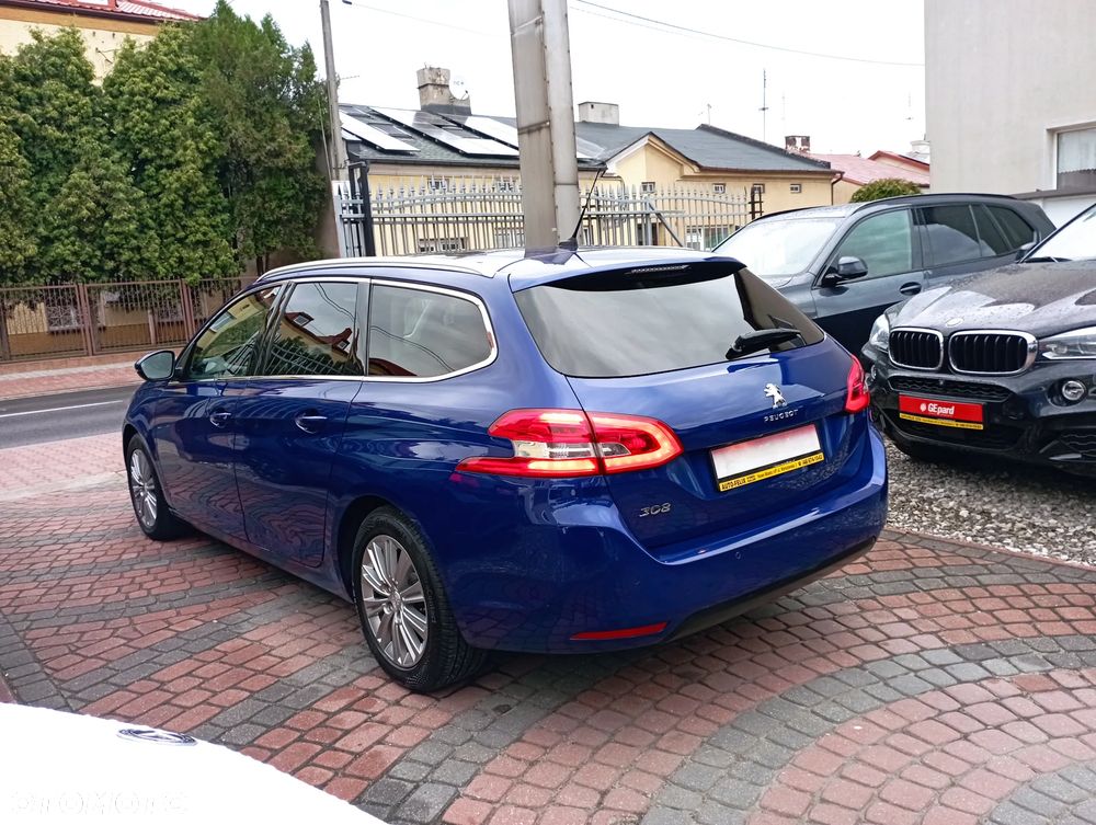 Peugeot 308 1.2 PureTech Allure S&S EAT6 - 6