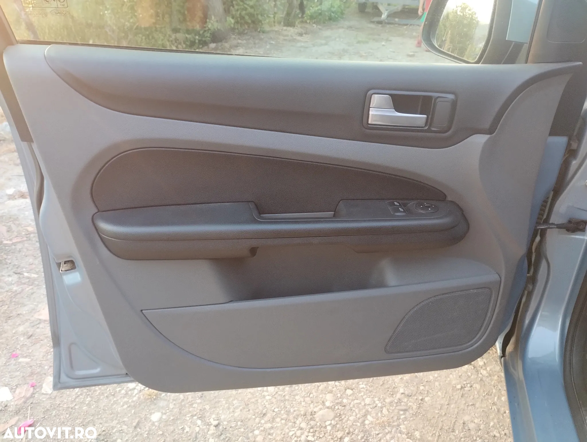 Ford Focus - 10