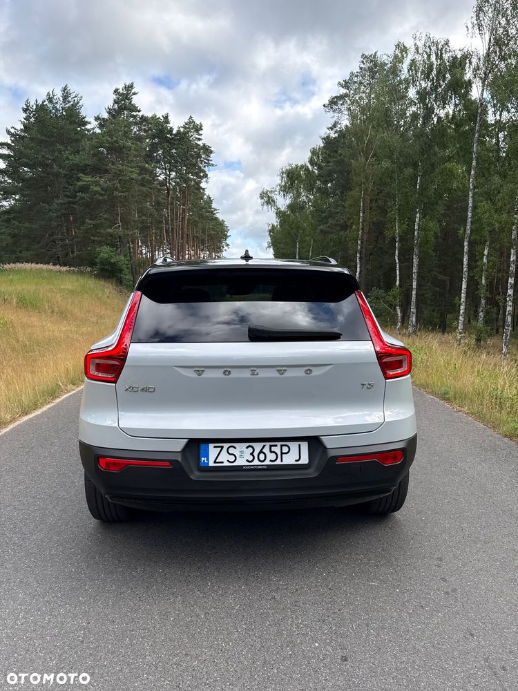 Volvo XC 40 T3 R-Design - 19