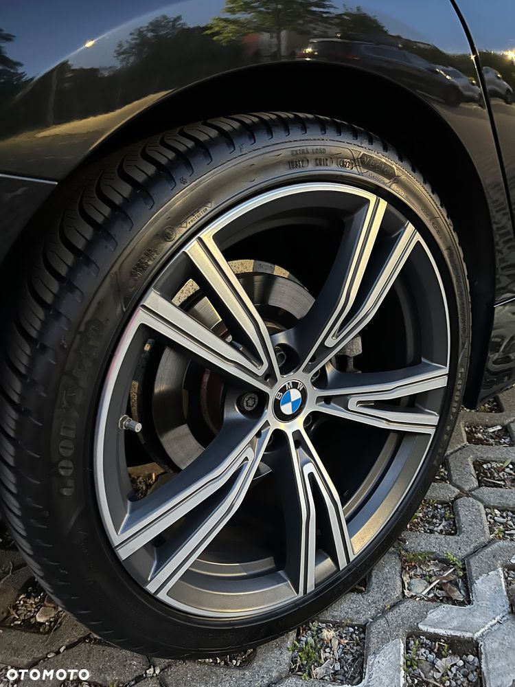 BMW Seria 3 320d Touring M Sport - 10