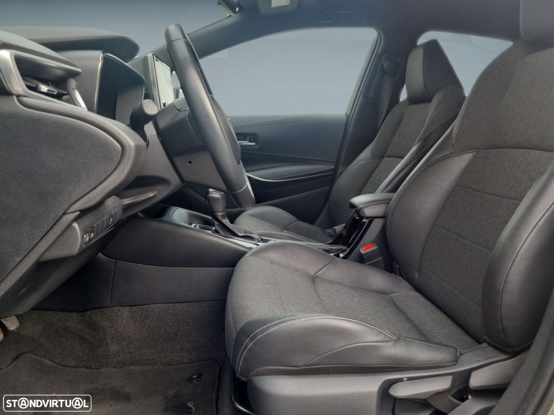 Toyota Corolla 1.8 Hybrid Comfort+P.Sport - 4