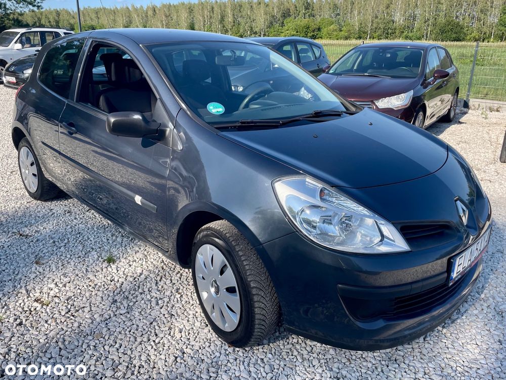 Renault Clio 1.2 16V Authentique - 14
