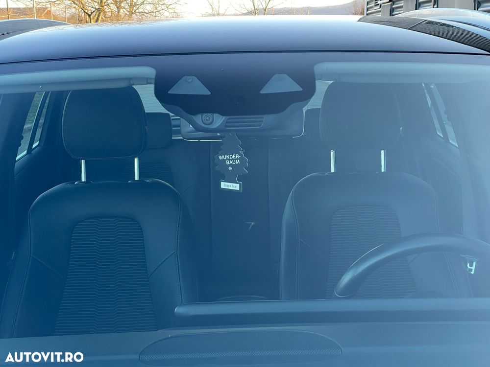 Mercedes-Benz GLA 250 4MATIC 8G-DCT Progressive - 33