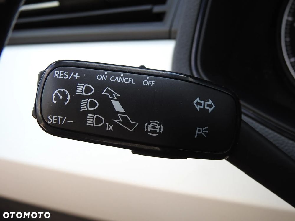 Seat Arona 1.0 Eco TSI XCELLENCE - 22