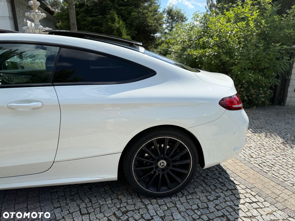 Mercedes-Benz Klasa C 180 9G-TRONIC Night Edition - 6