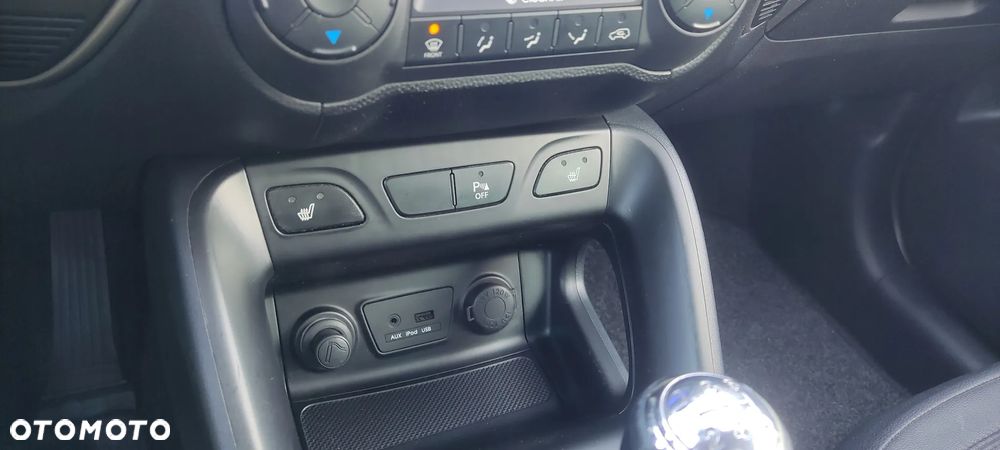 Hyundai ix35 2.0 2WD Style - 19