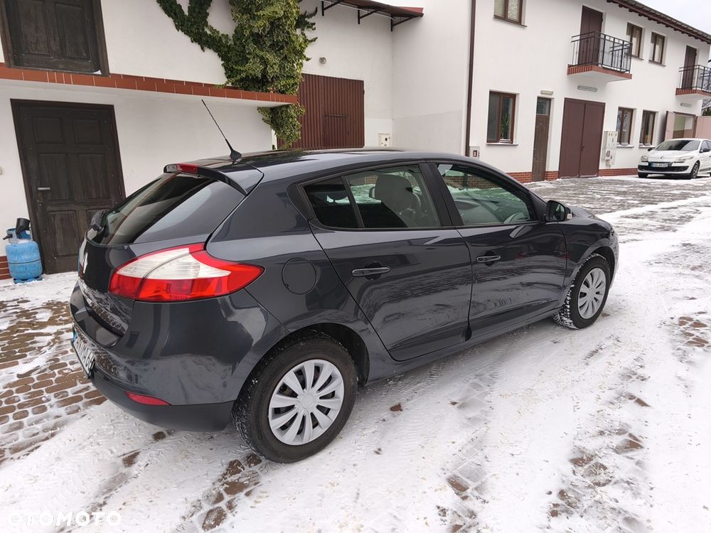 Renault Megane 1.6 16V 100 Authentique - 10