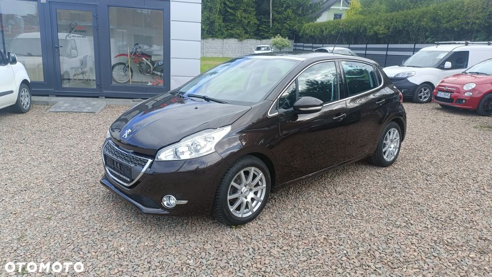 Peugeot 208 1.6 VTi Allure - 1