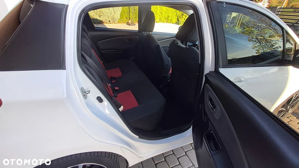 Toyota Yaris - 8