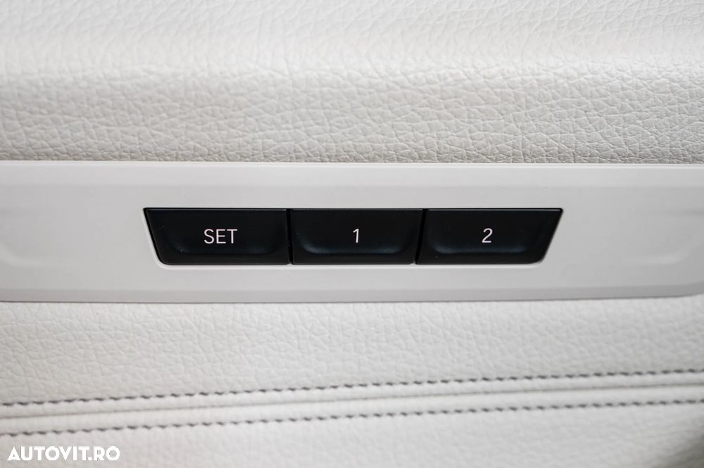 BMW Seria 5 540i Aut. M Sport Edition - 29