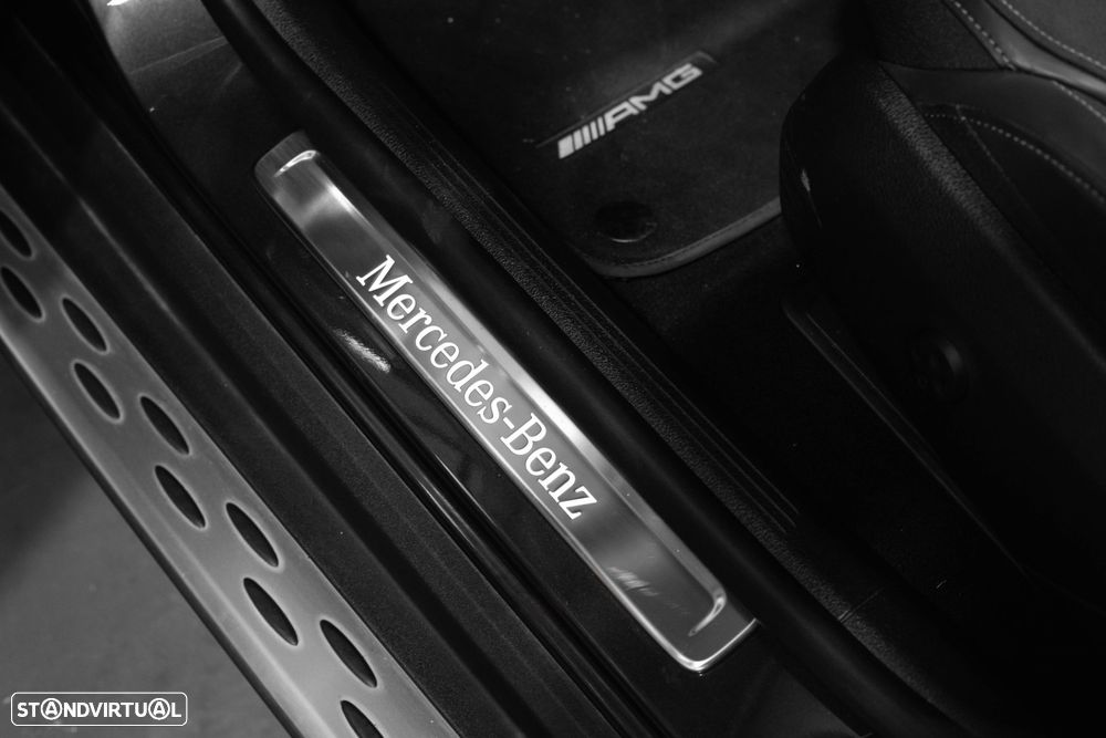 Mercedes-Benz GLC 300 e Coupe 4Matic 9G-TRONIC Edition AMG Line - 36