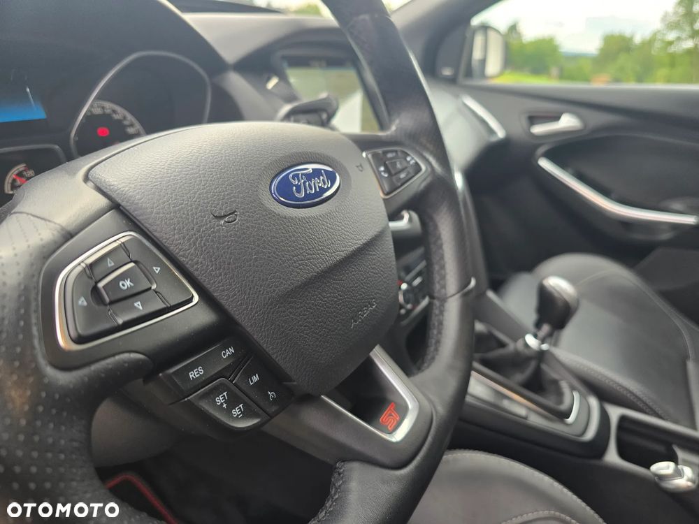 Ford Focus - 14