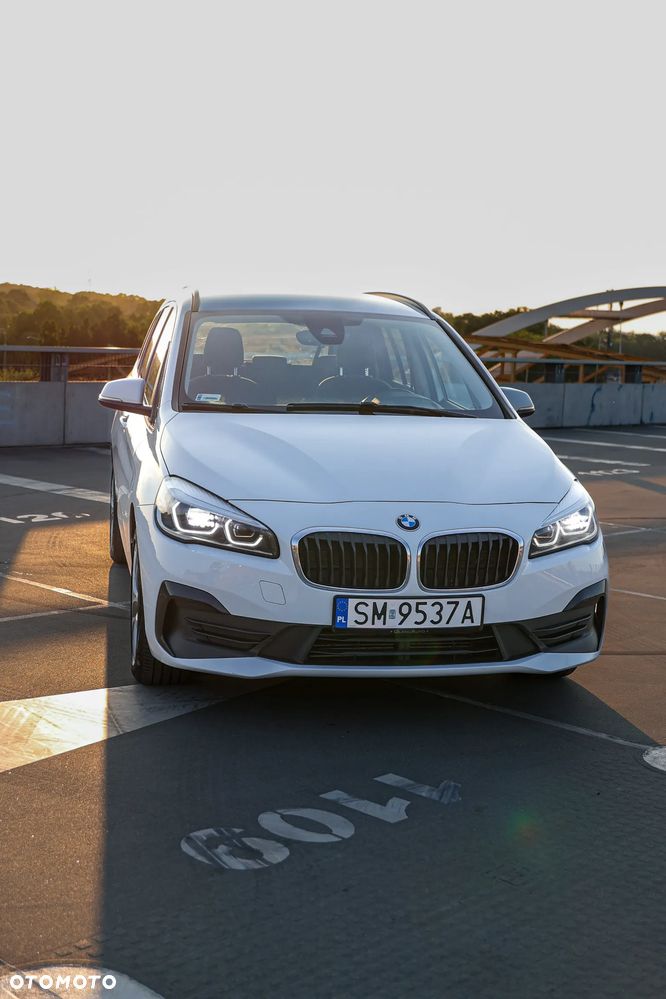 BMW Seria 2 218d - 35