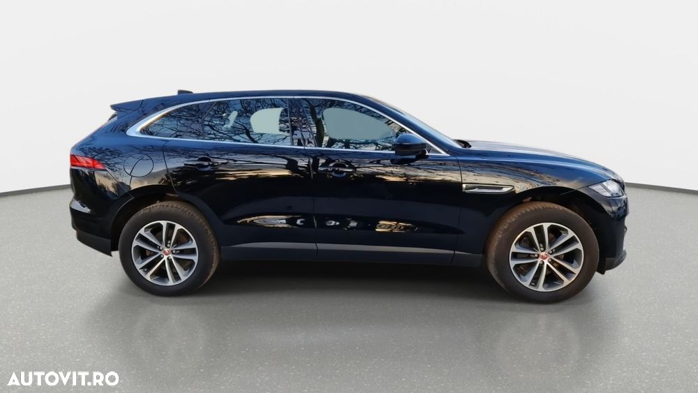 Jaguar F-Pace - 6