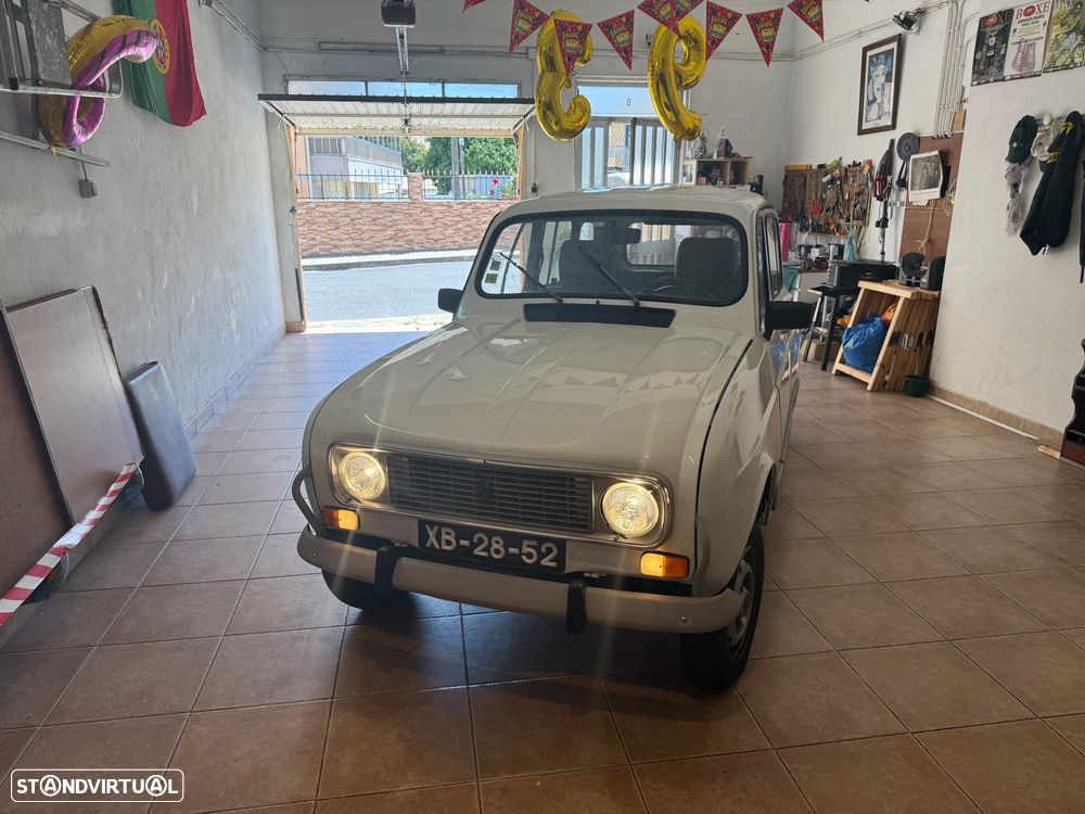 Renault 4 1.1 GTL - 11