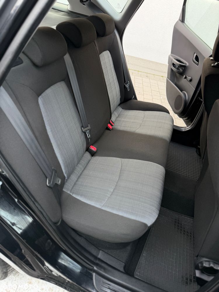 Kia Ceed 1.6 CRDi LX - 11