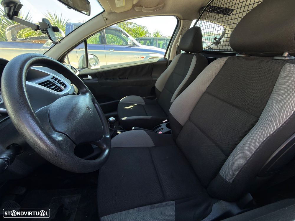 Peugeot 207 1.4 HDI Van - 6