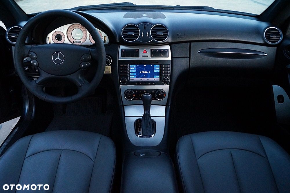 Mercedes-Benz CLK 220 CDI Automatik Avantgarde - 25