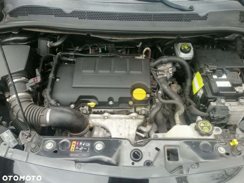 Opel Corsa 1.4 Turbo (ecoFLEX) Start/Stop Edition - 2
