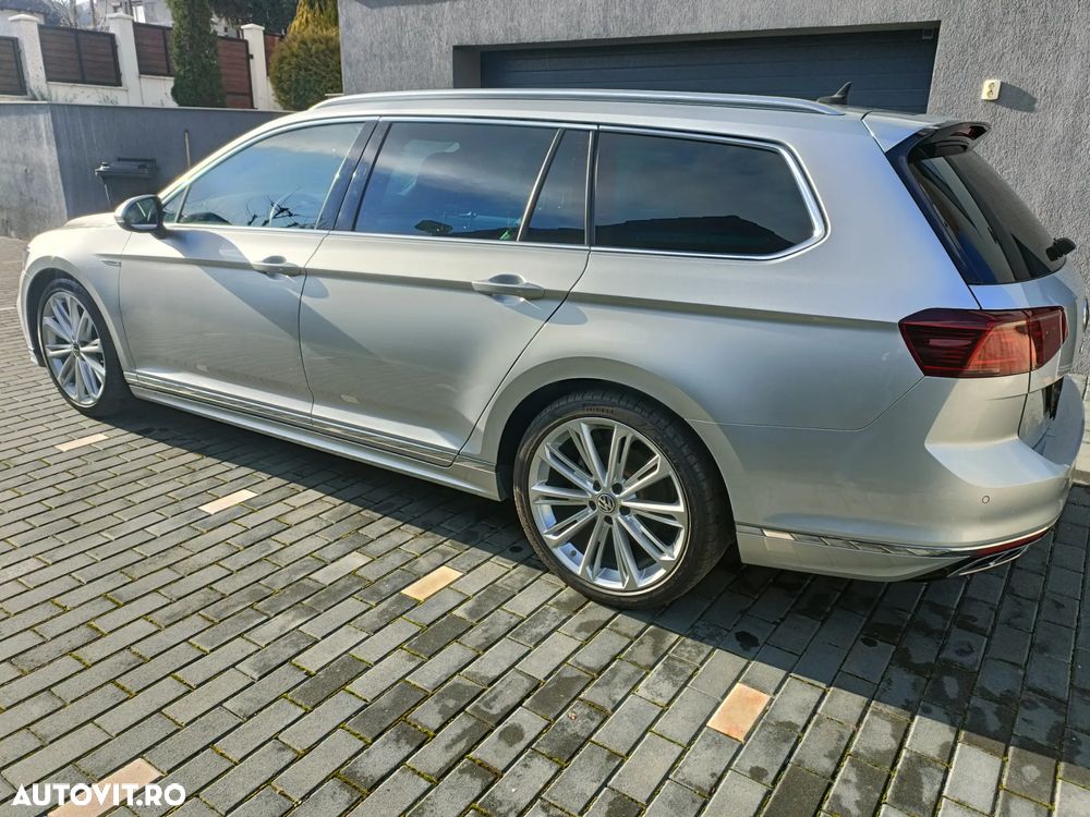 Volkswagen Passat Variant 2.0 TDI 4Mot DSG Highline - 29