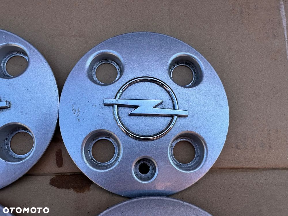 Dekielki emblematy Opel Tigra Corsa / 461038879 / Komplet - 5