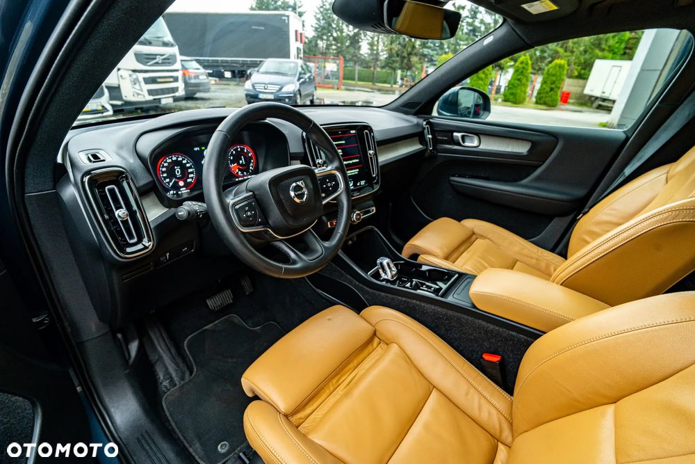 Volvo XC 40 T5 AWD Inscription - 31