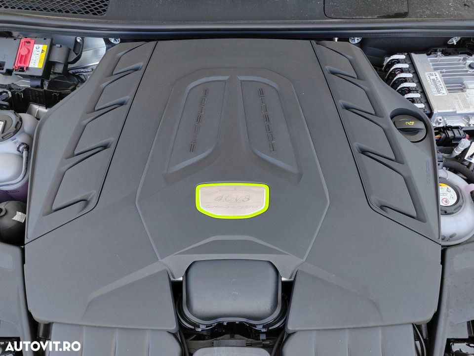 Porsche Cayenne Turbo E-Hybrid Tiptronic S - 34