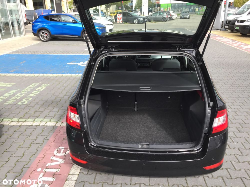 Skoda Fabia 1.0 TSI Ambition - 10