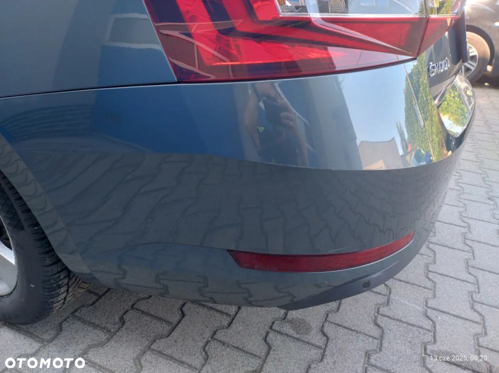 Skoda Superb 2.0 TDI Ambition - 16