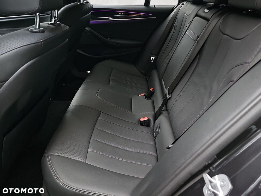 BMW Seria 5 - 23